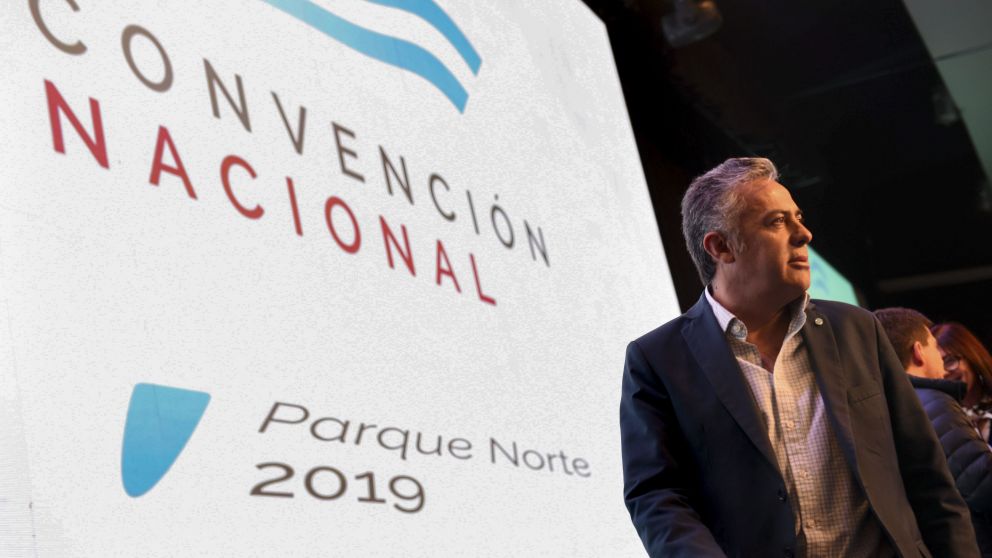 Cornejo cargó contra el Ejecutivo; una comisión partidaria irá a negociar con el PRO