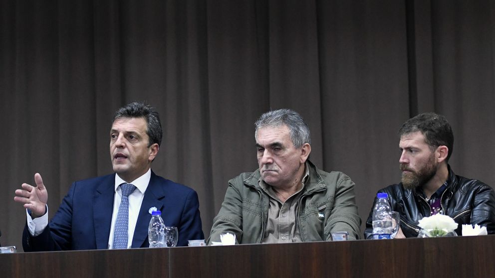 Massa respaldó el paro de transportes los feriados