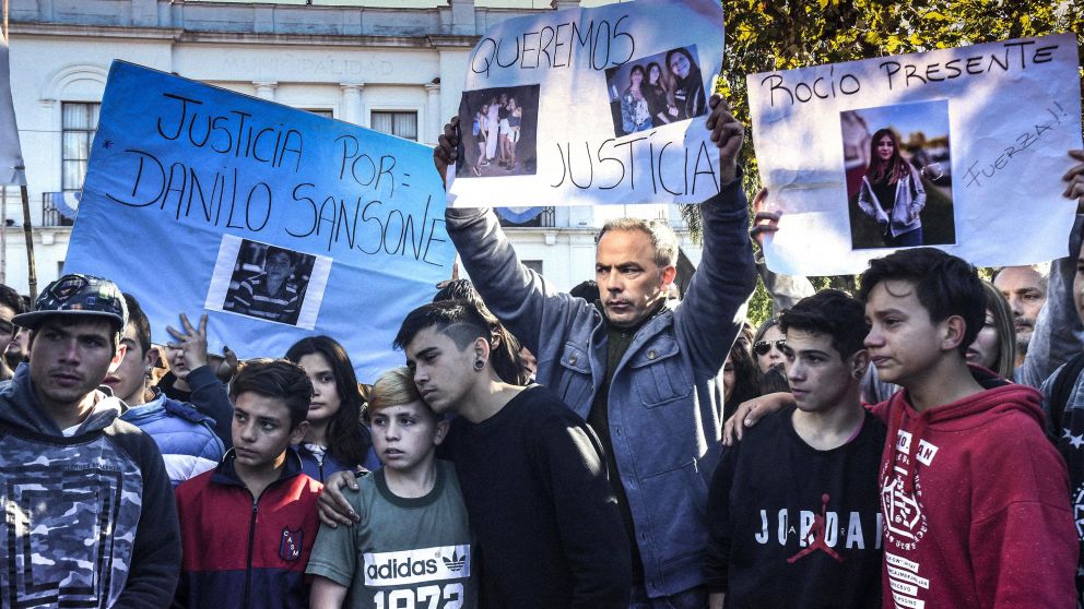 Los vecinos de San Miguel del Monte reclamaron justicia