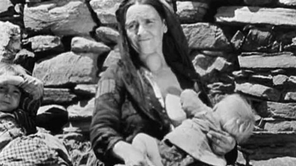 Luis Buñuel como documentalista cruel y quirúrgico de la miseria