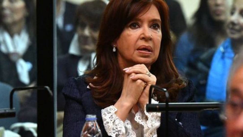 Cristina cambió de lugar a último momento