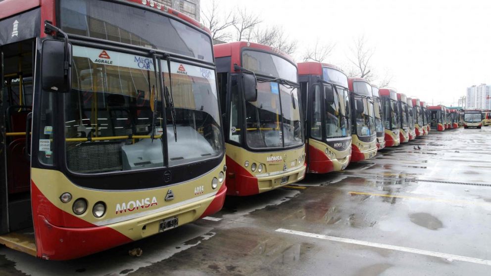 Hay una denuncia realizada por el estado precario de los micros