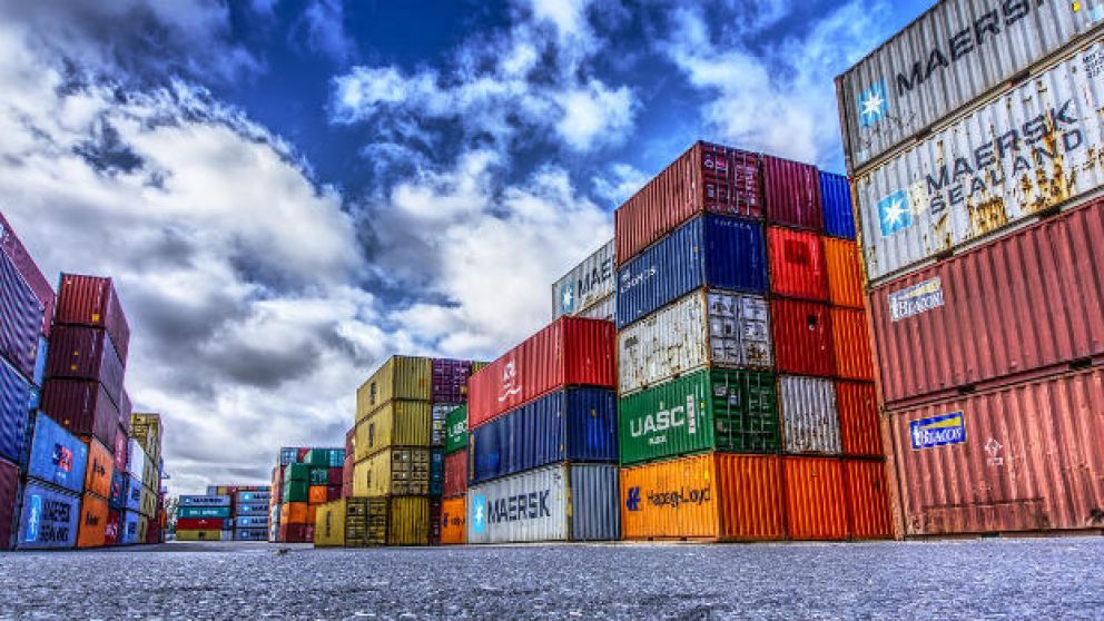 Marcha atrás: fijan en 0% la tasa estadística para las importaciones