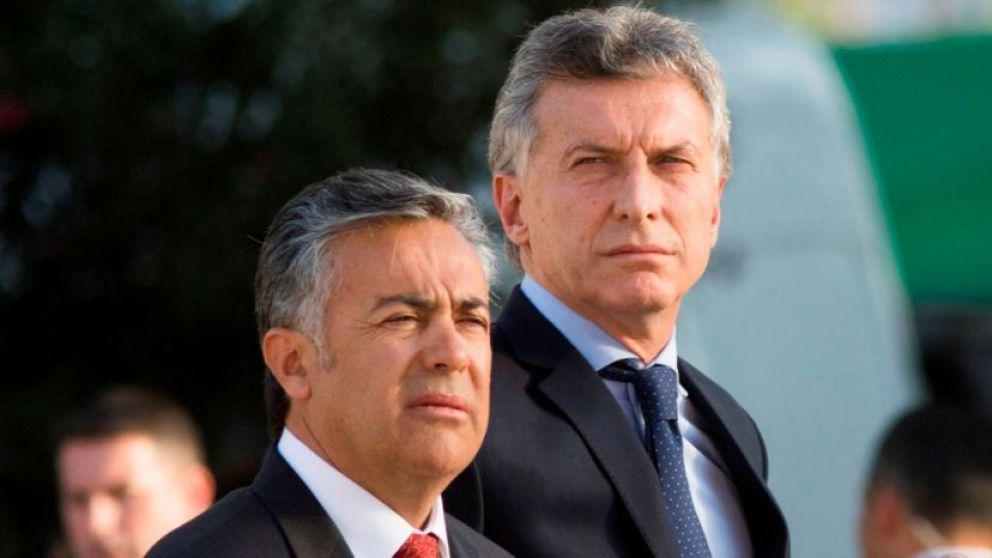 Cornejo suma presión en el oficialismo