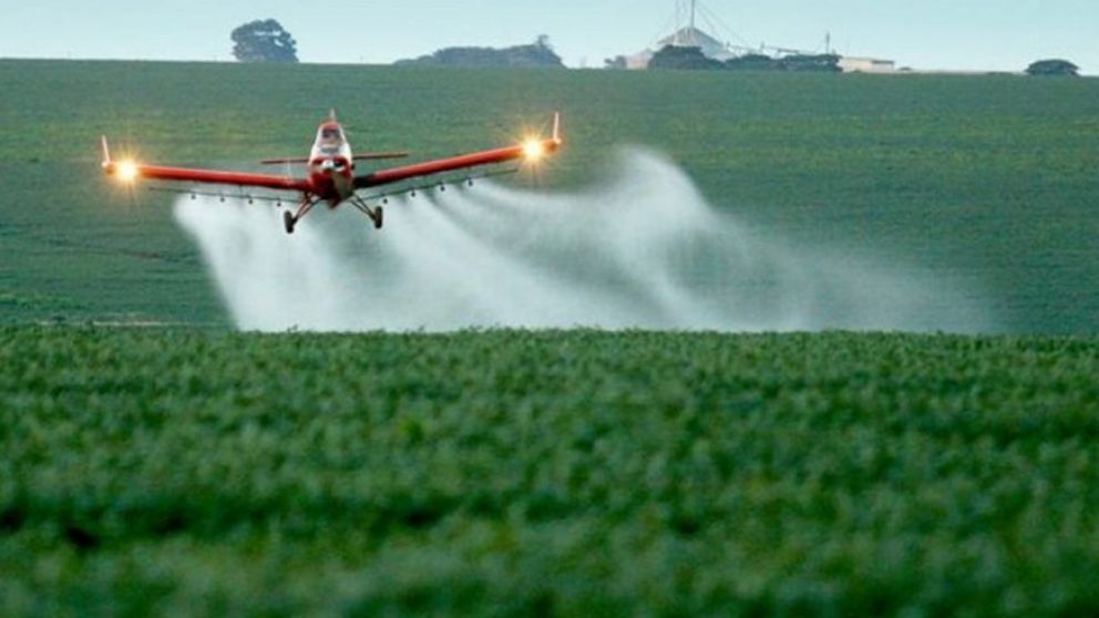 Condenan a Monsanto a pagar u$s2.000 M a una pareja afectada por el glifosato