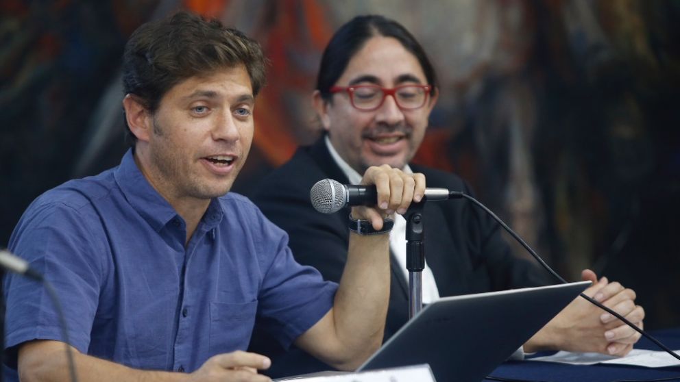 Kicillof estuvo en México, donde dio una charla en la Universidad Autonóma