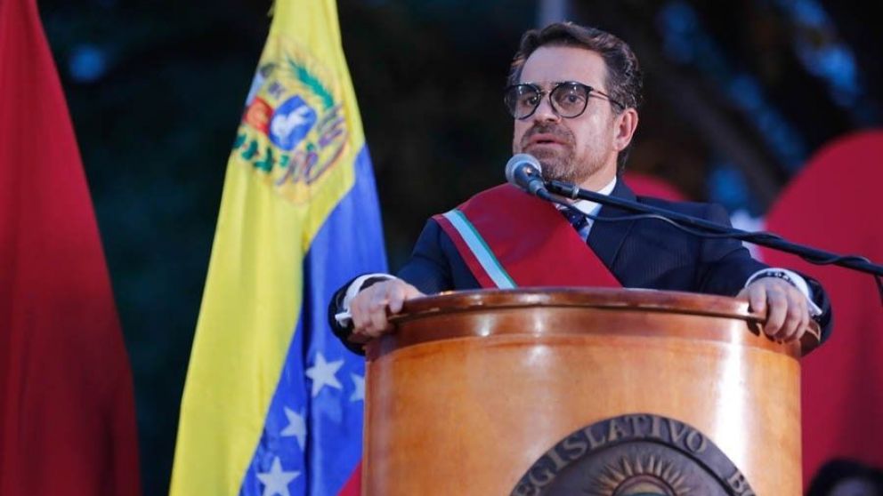 Lacava sostuvo que la generación es el área estratégica