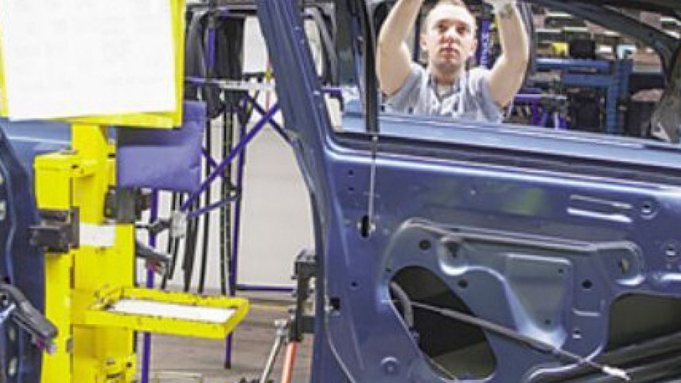 Automotrices esperan fabricar al menos 400.000 vehículos