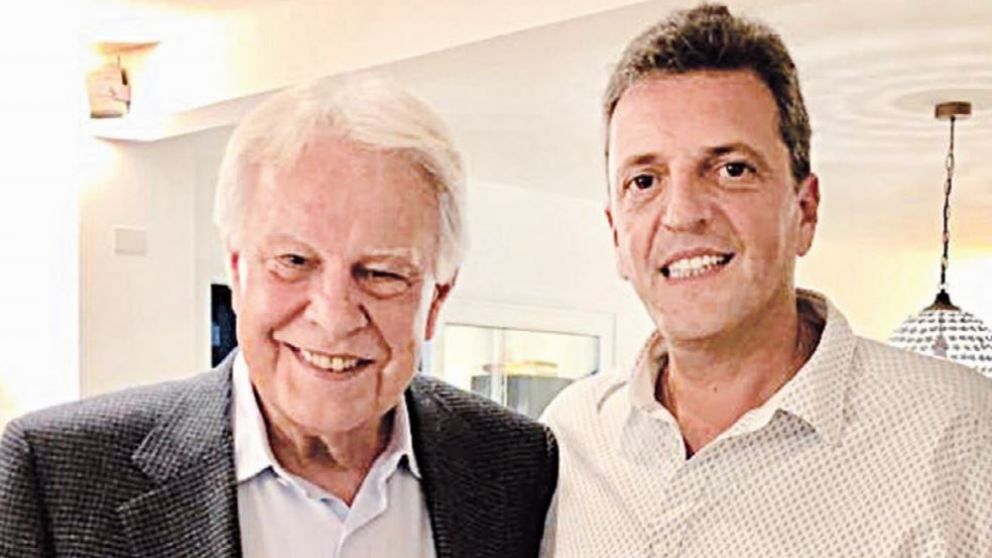 Massa recibió, en su domicilio, al ex mandatario español Felipe González