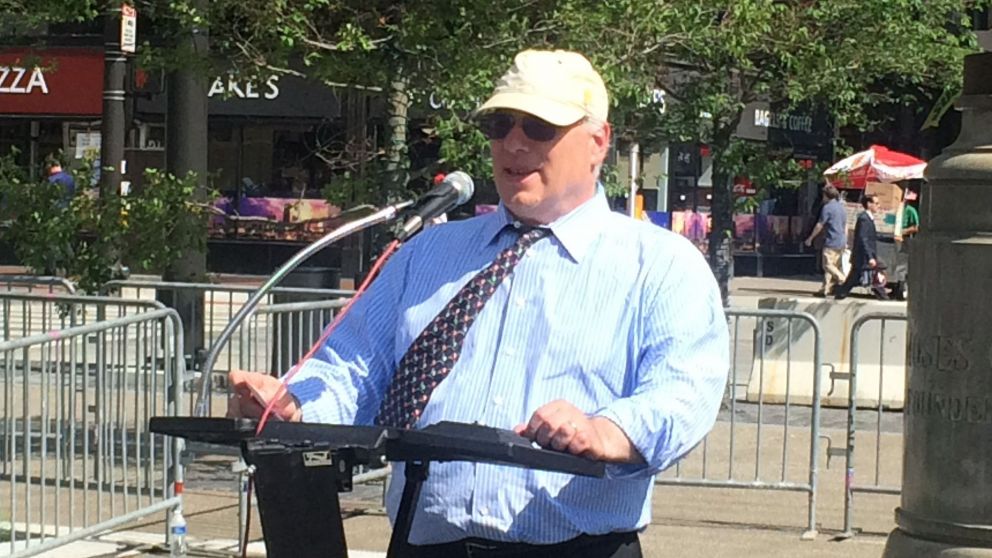 Morris Pearl, ex managing director de BlackRock y creador del grupo Patriotic Millionaires