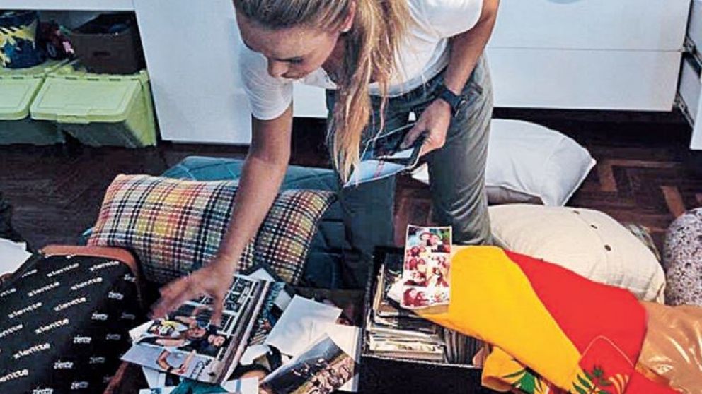 Lilian Tintori, esposa de López, en su casa que fue revuelta