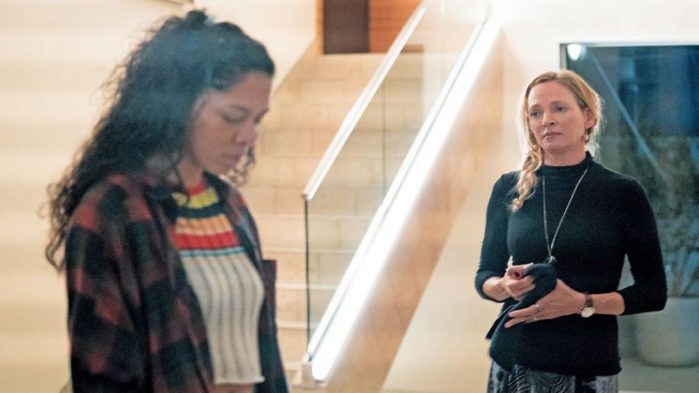 La casi novel Sivan Alyra Rose se saca chispas con la experimentada Uma Thurman