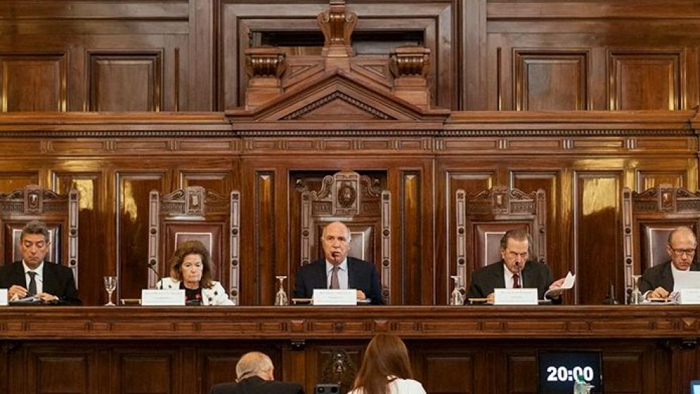 Uno de llos objetivos principales de la iniciativa es el de promover la neutralidad institucional y evitar que los cambios de gobierno alteren la conformaci�n del Poder Judicial