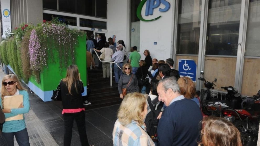 Docentes jubilados bonaerenses cobrarán el aumento acordado