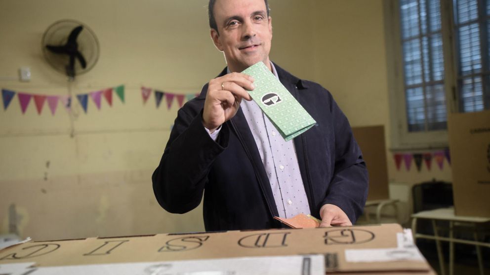 Corral apuntó a los comicios del 16 de junio