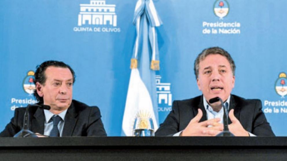 Dujovne y Sica durante la última conferencia de prensa conjunta