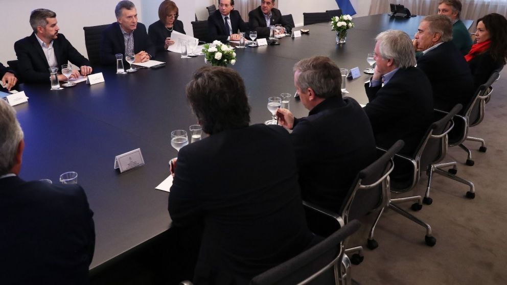 Fue una reunión cerrada al periodismo