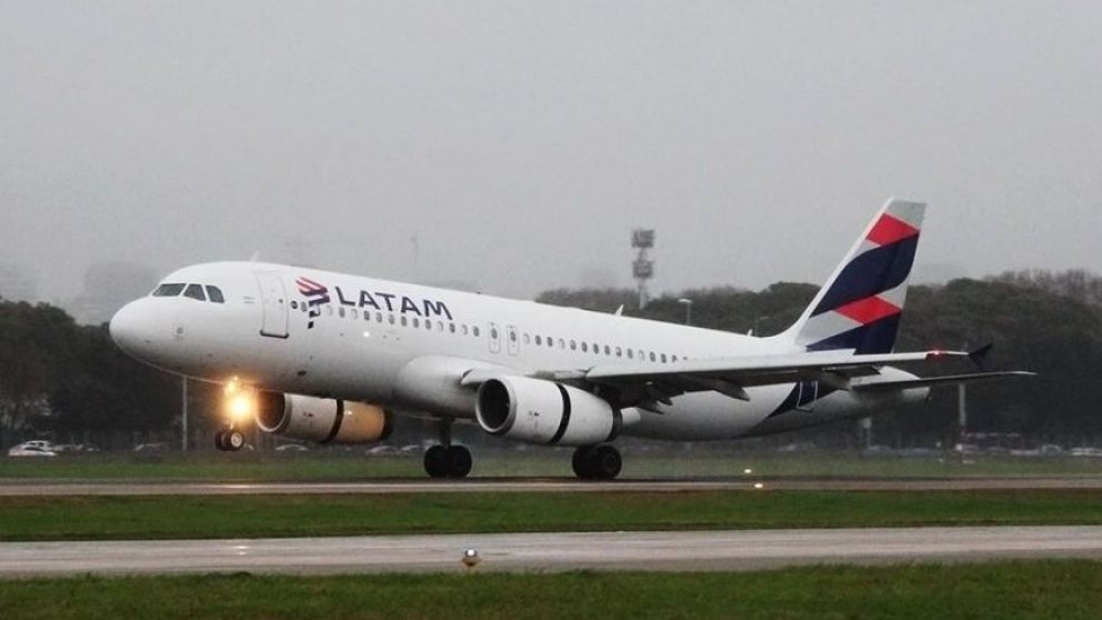 LATAM operará un vuelo mensual a Malvinas desde Brasil