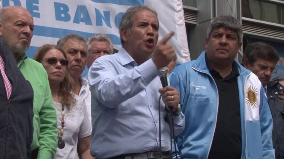 Palazzo aseguró que la táctica de diálogo de la CGT perjudica a los trabajadores