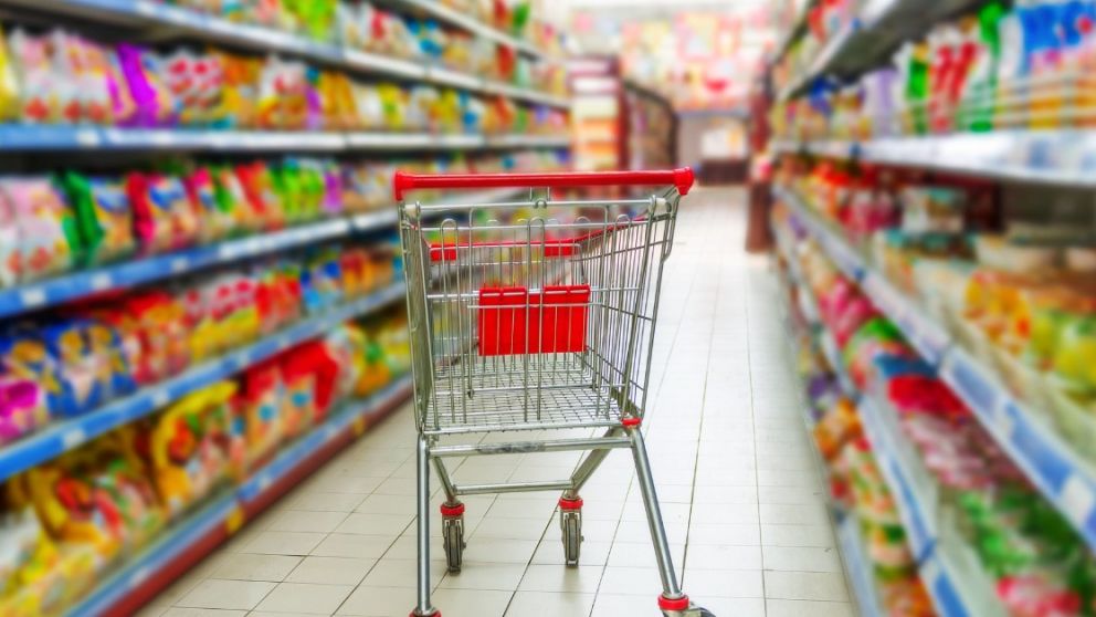 Volvió a bajar el consumo en shoppings y supermercados