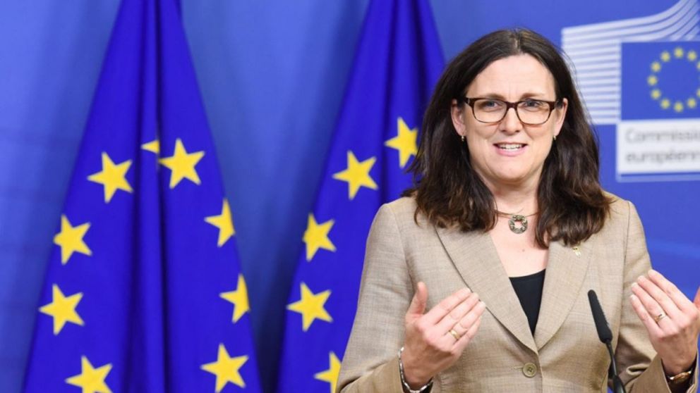 Malmstrom se mostró, pese al anuncio de sanciones, abierta a dialogar con Washington