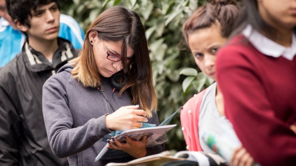 Desempleo en CABA 2025 sube al 7,3% y crece el trabajo informal y cuentapropista