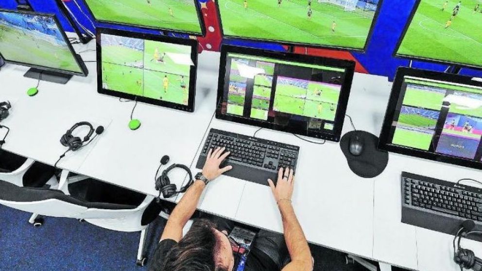 El VAR comenzaría a utilizarse en Argentina a partir de este año