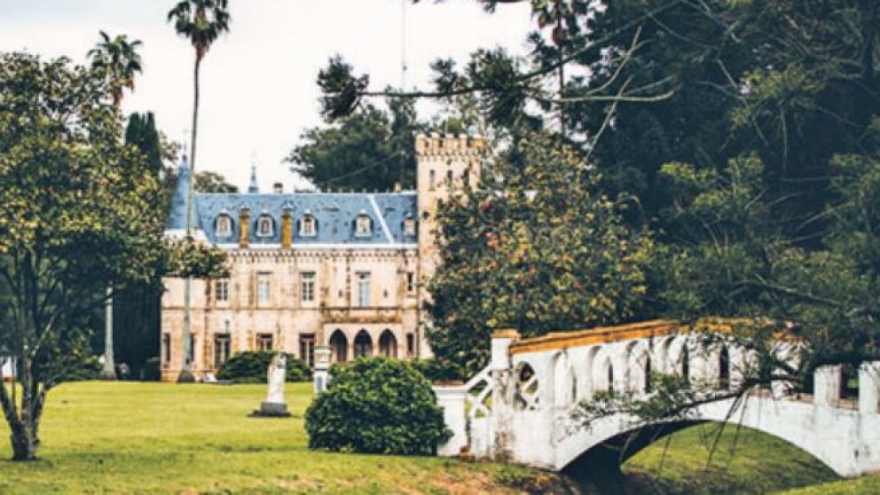 Como reinas y reyes: los encantos deslumbrantes de La Candelaria