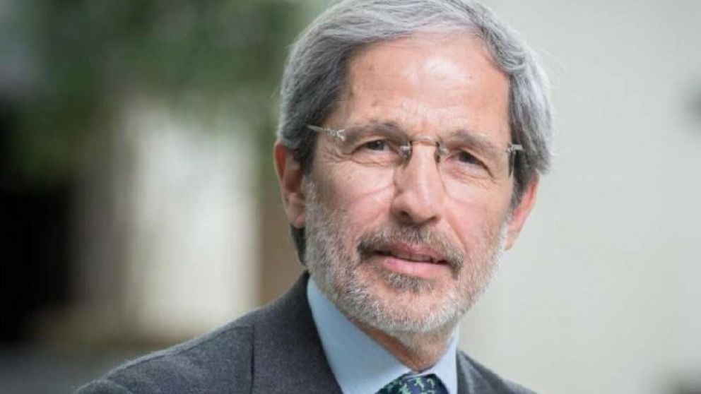 "Es muy grave que usen la plata del Fondo para mantener el dólar hasta las elecciones"