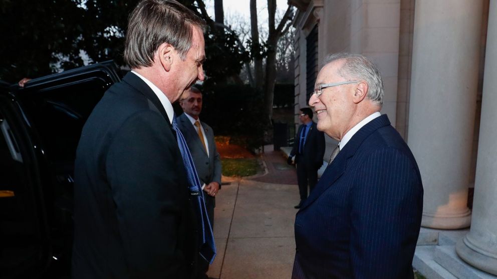 El presidente quiere un hombre propio en ese estratégico cargo