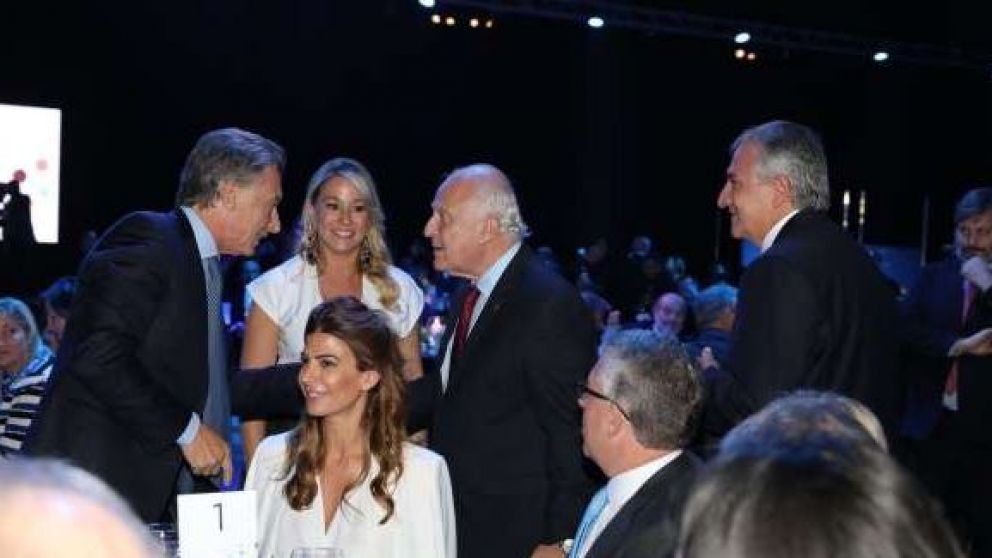 Macri ratificó el rumbo pese a la crisis y los empresarios dieron el visto bueno