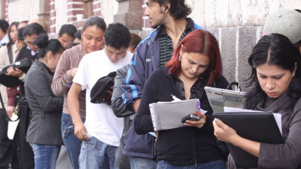 El oficialismo busca alternativas para generar empleo