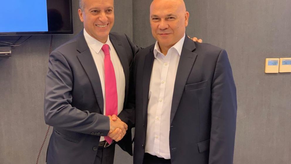 Jorge Diener, por Hadassah, y Raúl Olmos firmaron el acuerdo