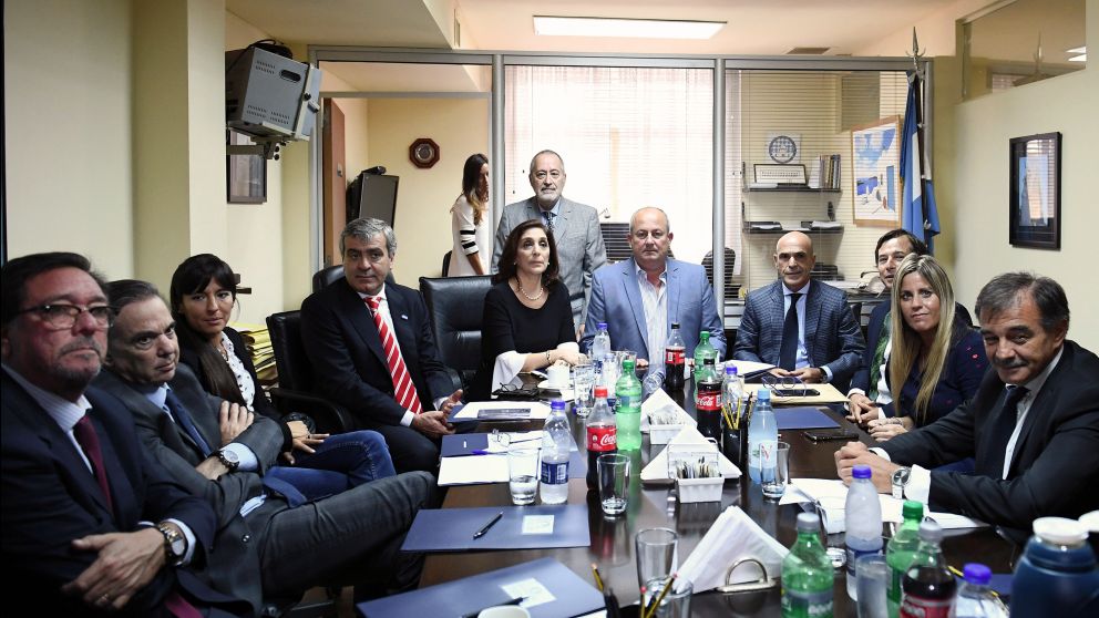 Gustavo Arribas y Silvia Majdalani, se presentaron en la Comisi�n Bicameral de Fiscalizaci�n de los Organismos y Actividades de Inteligencia