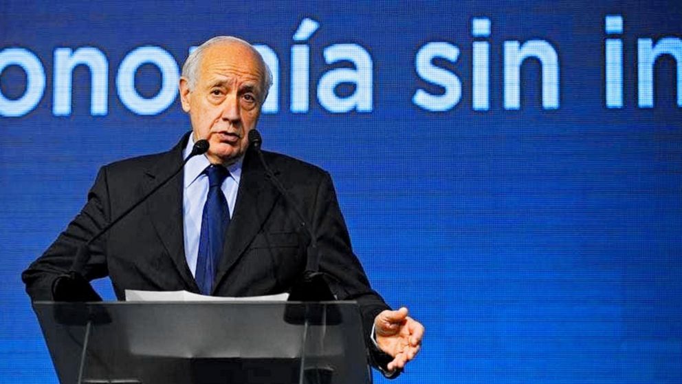 Siguen los contactos silenciosos para armar una estructura que decida a Lavagna