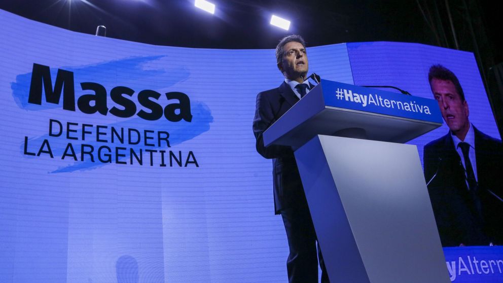 Massa tild� de "soberbio y caprichoso" al Presidente