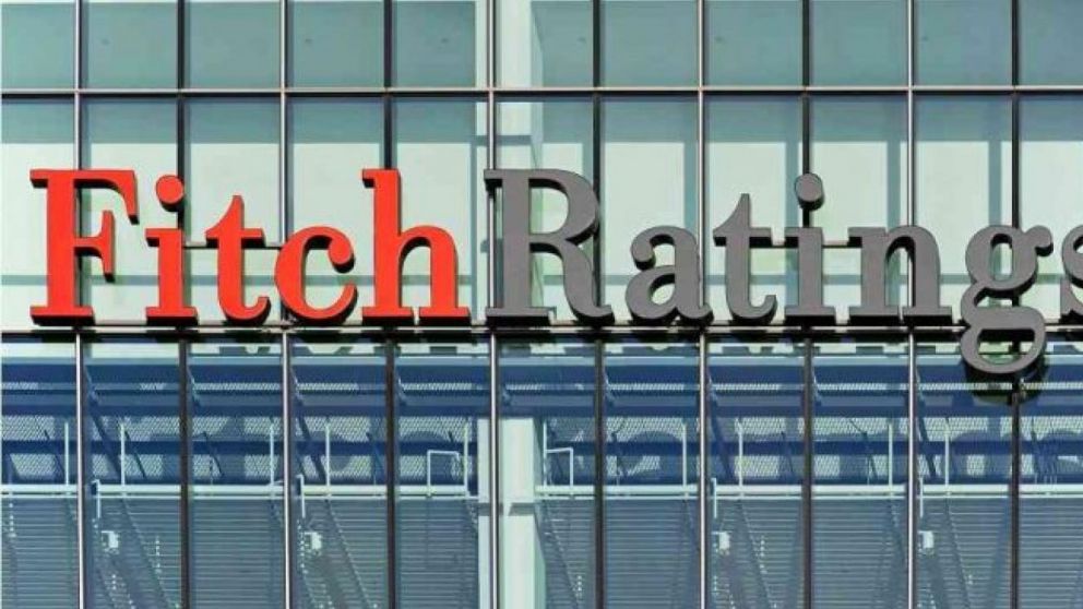 Riesgos políticos y factores externos amenazan a América latina según Fitch