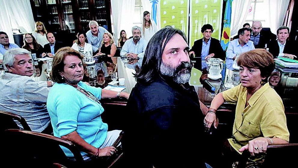 Los gremios se mantienen en estado deliberativo