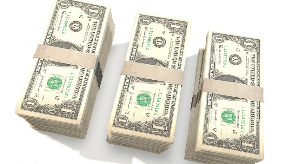 A media rueda, el dólar baja sólo 2 centavos y mantiene la estabilidad