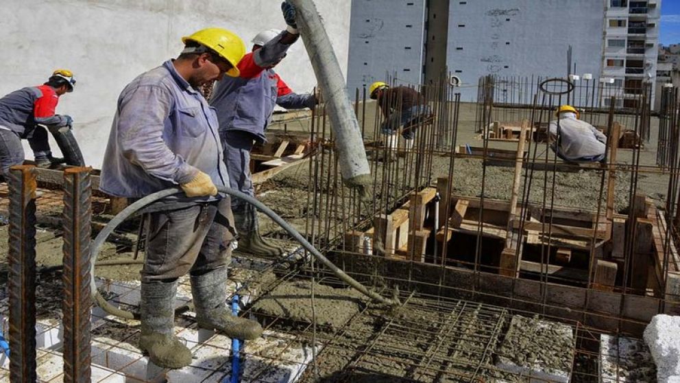 Empleos de la construcción cayeron en enero pero con menos intensidad