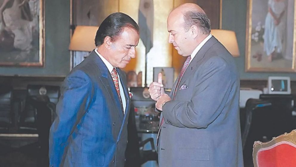 Condenan a Menem y Cavallo por la venta de La Rural