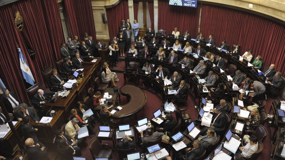 Posponen la aprobación de la ley de financiamiento de partidos