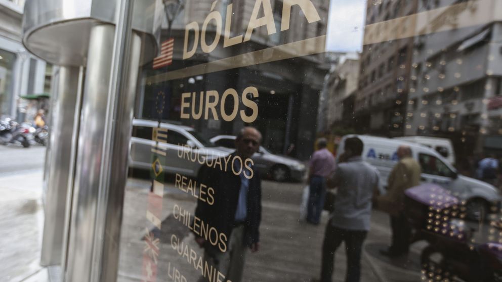En 2018 salieron u$s23.748 millones por fuera del sistema