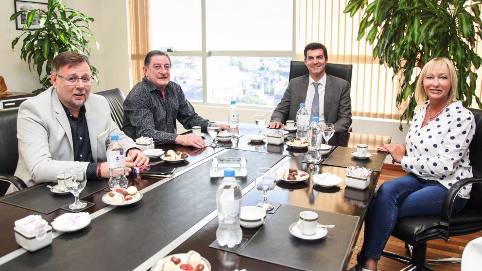 El gobernador salteño, Juan Manuel Urtubey, en el Sindicato de Peones de Taxis