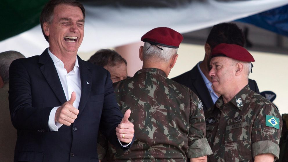 Bolsonaro autorizó a militares a "conmemorar" el último golpe de Estado