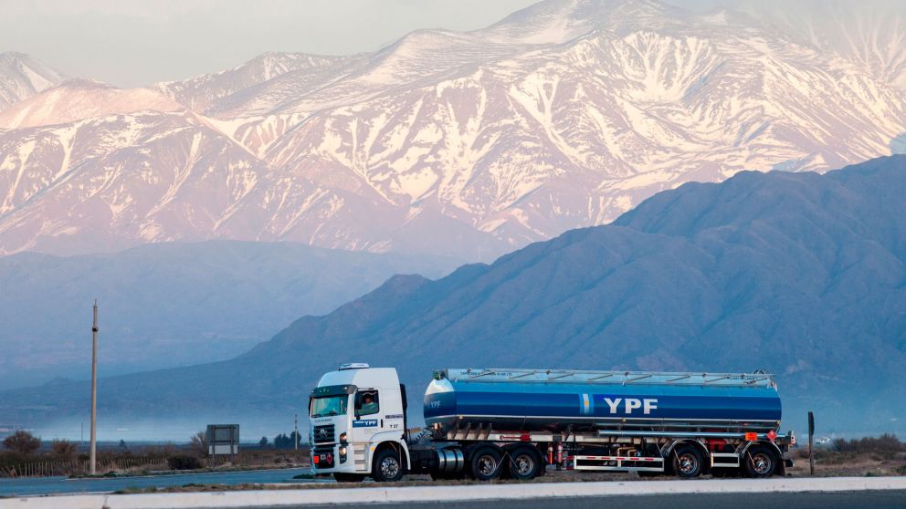 Destacan el aumento de las reservas hidrocarburíferas de YPF