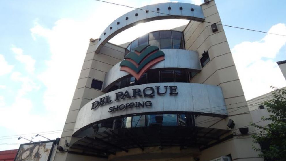 El shopping tiene dos balances en rojo