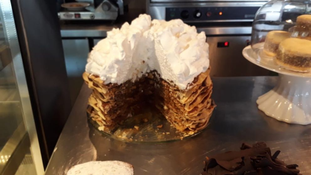 La porción de torta Rogel más cara de Argentina está en Puerto Madero