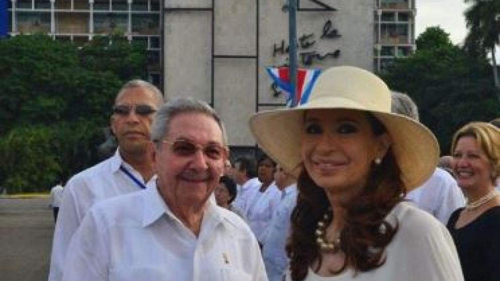 Encuentro con Raúl Castro en Cuba y regreso previsto para el viernes