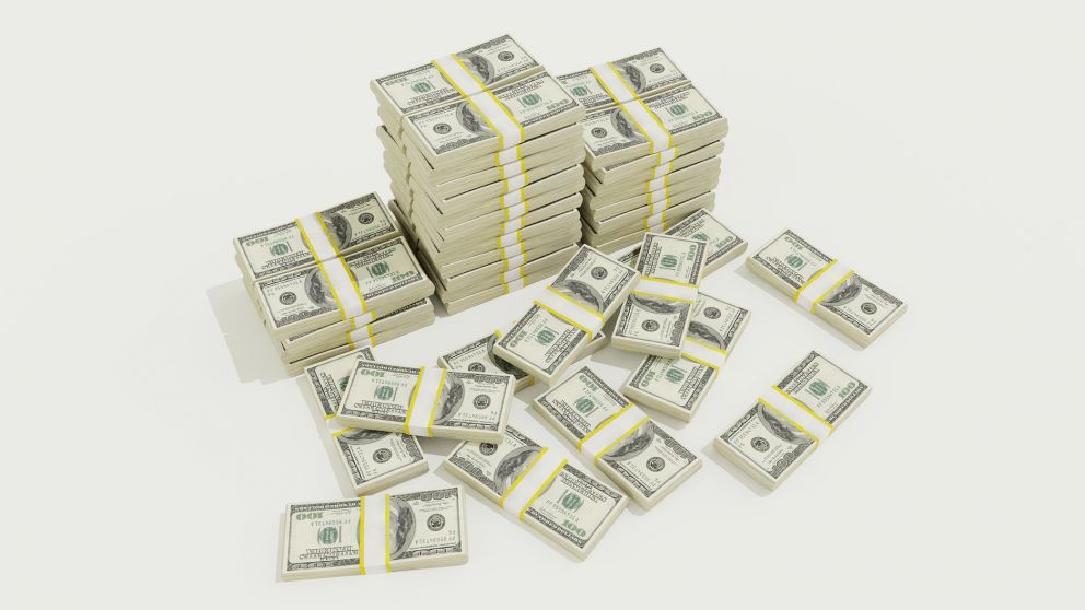 A media rueda, el dólar cae 20 centavos